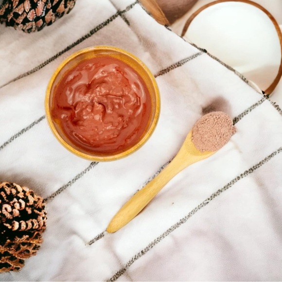 🌸Spa 5 piece gift set. Set includes soap, clay mask, bath salt, candle eye mask - Picture 6 of 13